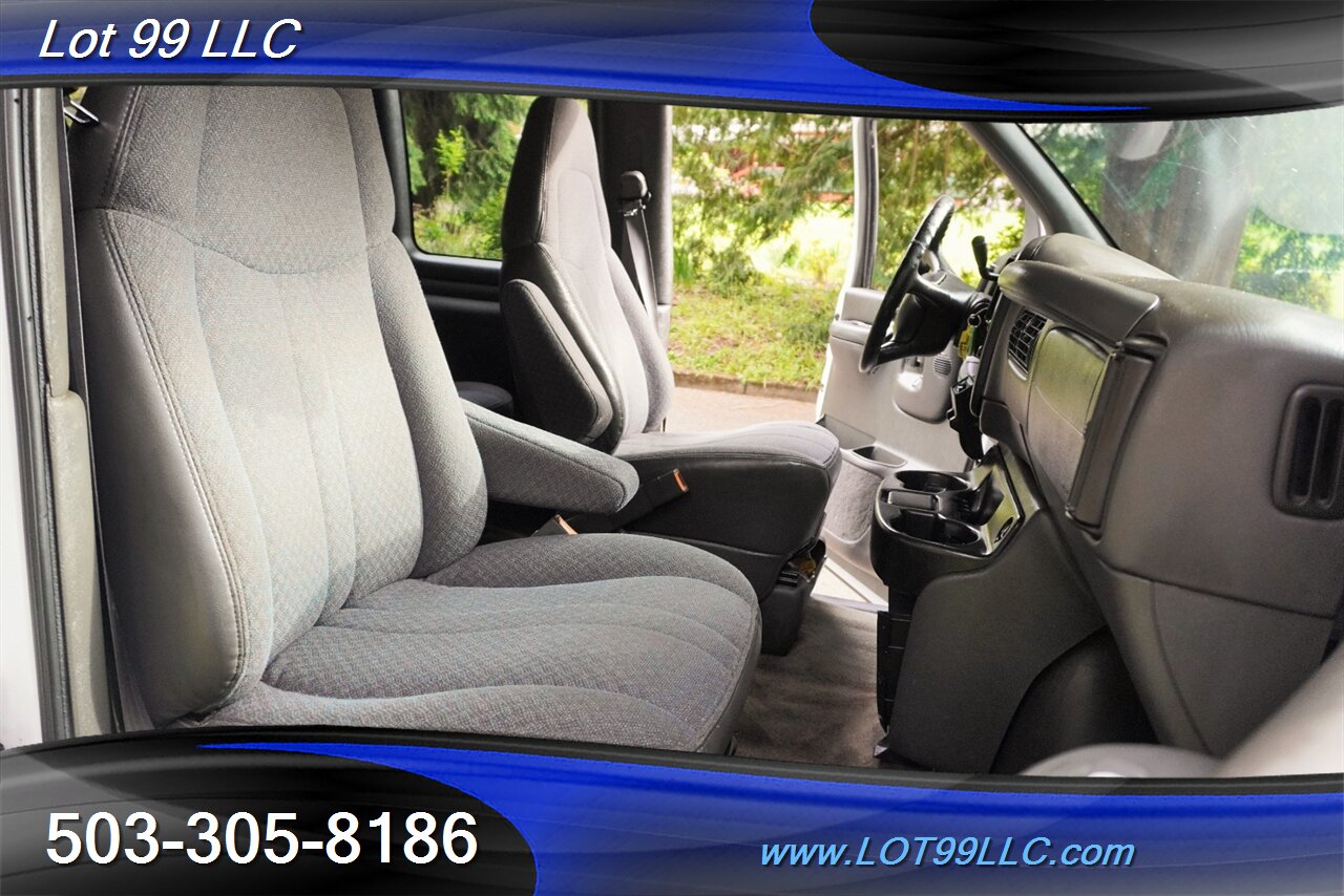 2002 Chevrolet Express G3500 Extended 15 Passenger Van V8 5.7L Auto  Rear AC - Photo 17 - Milwaukie, OR 97267
