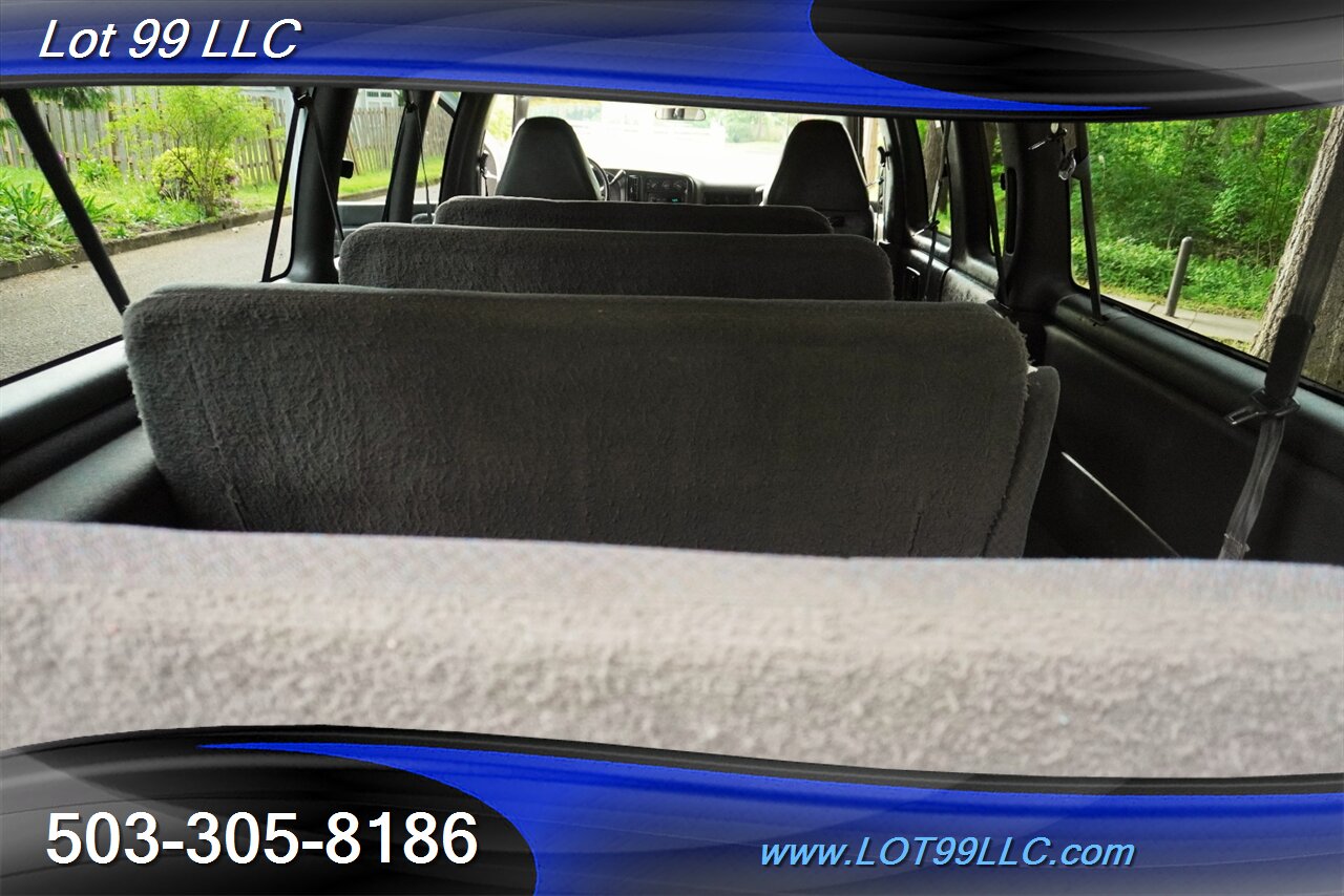 2002 Chevrolet Express G3500 Extended 15 Passenger Van V8 5.7L Auto  Rear AC - Photo 14 - Milwaukie, OR 97267