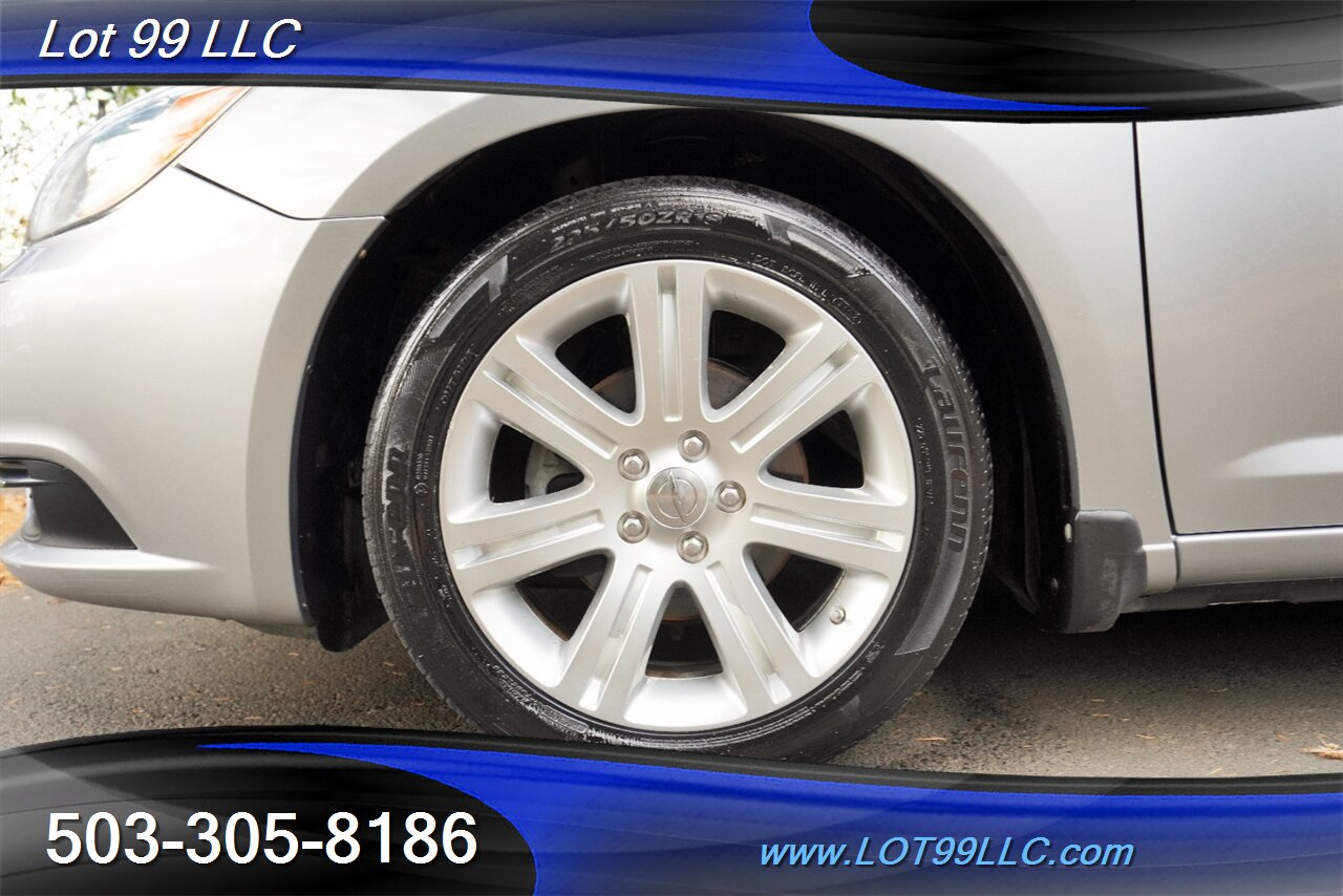 2013 Chrysler 200 LX Sedan 2.4L Automatic Premium Wheels 29 MPG - Photo 3 - Milwaukie, OR 97267