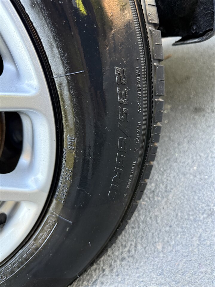 2020 Chrysler Voyager LXi 70k NEW TIRES Leather 3rd Row - Photo 55 - Milwaukie, OR 97267