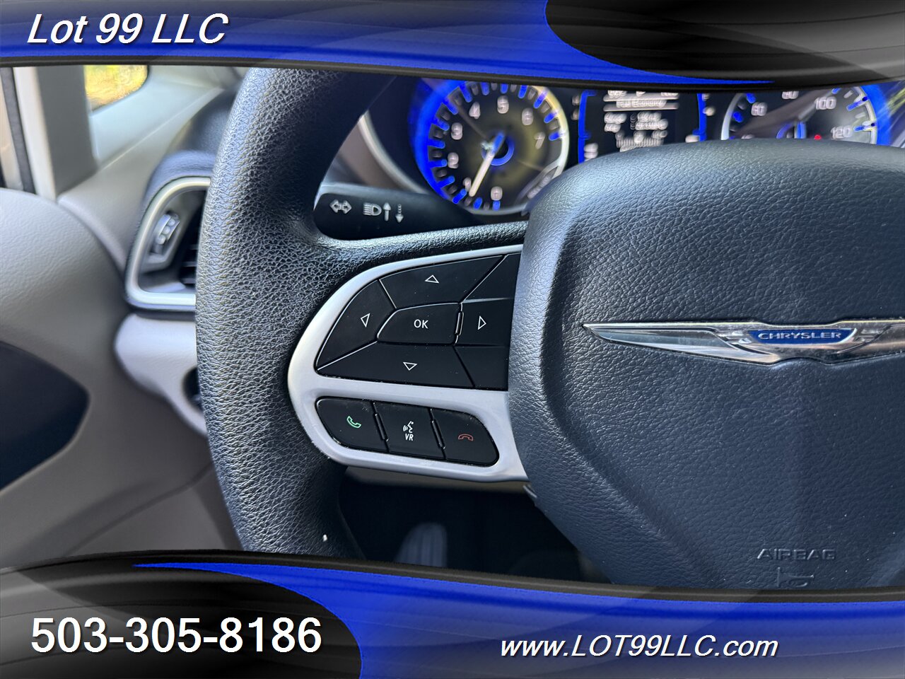 2020 Chrysler Voyager LXi 70k NEW TIRES Leather 3rd Row - Photo 31 - Milwaukie, OR 97267