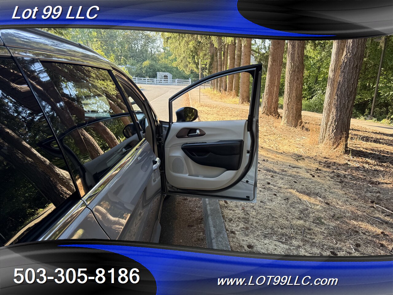 2020 Chrysler Voyager LXi 70k NEW TIRES Leather 3rd Row - Photo 39 - Milwaukie, OR 97267