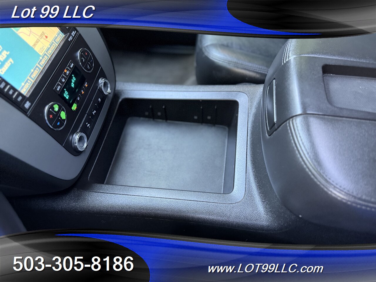 2011 Chevrolet Suburban LT Z71 4x4 3rd Row Htd Leather Roof Navi Cam - Photo 36 - Milwaukie, OR 97267