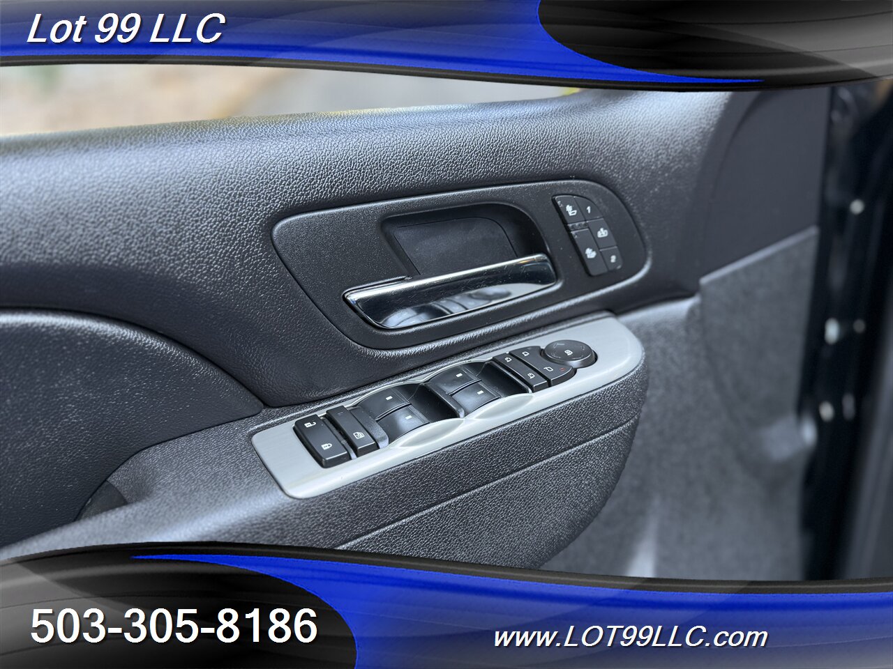 2011 Chevrolet Suburban LT Z71 4x4 3rd Row Htd Leather Roof Navi Cam - Photo 26 - Milwaukie, OR 97267