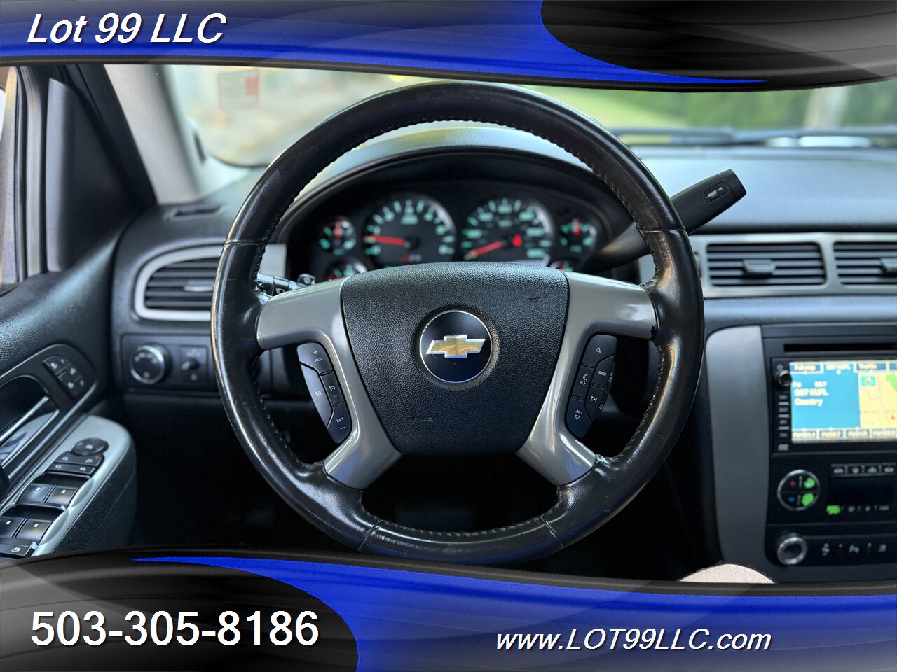 2011 Chevrolet Suburban LT Z71 4x4 3rd Row Htd Leather Roof Navi Cam - Photo 30 - Milwaukie, OR 97267
