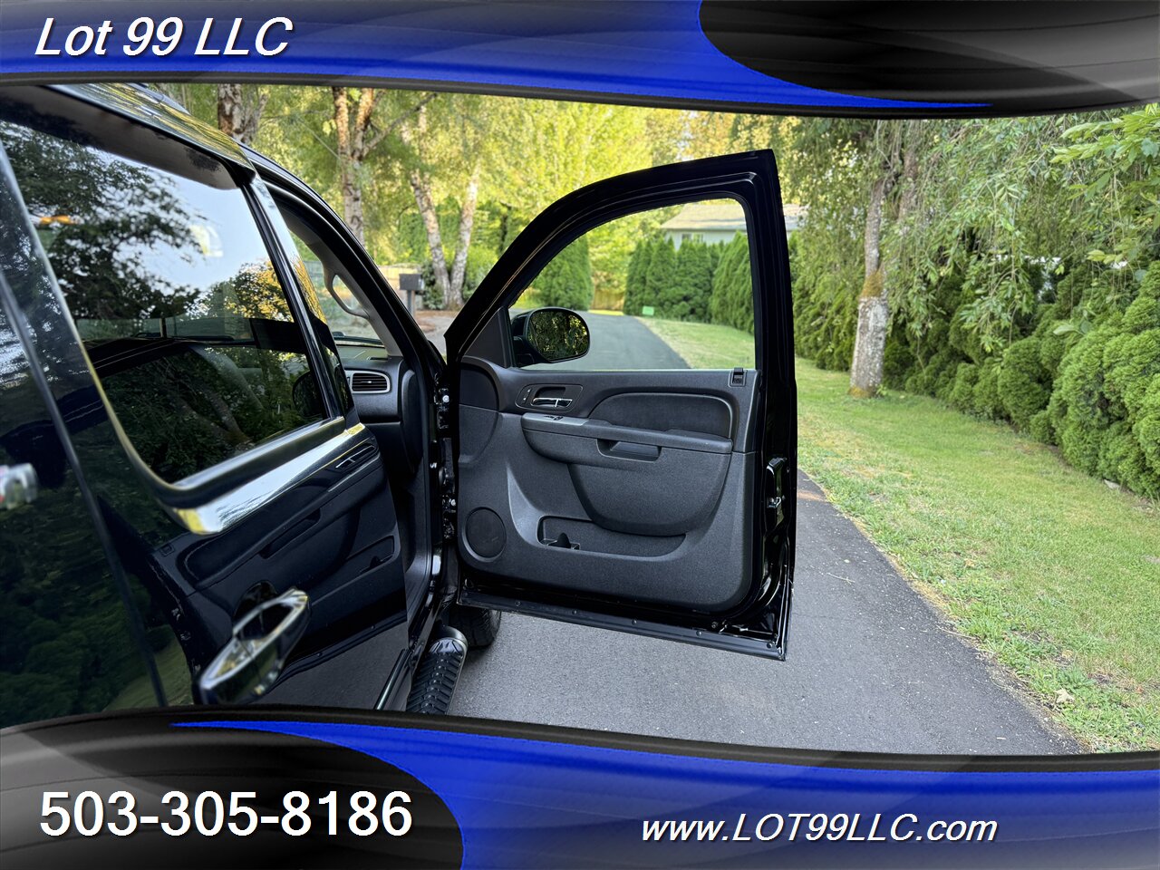 2011 Chevrolet Suburban LT Z71 4x4 3rd Row Htd Leather Roof Navi Cam - Photo 39 - Milwaukie, OR 97267