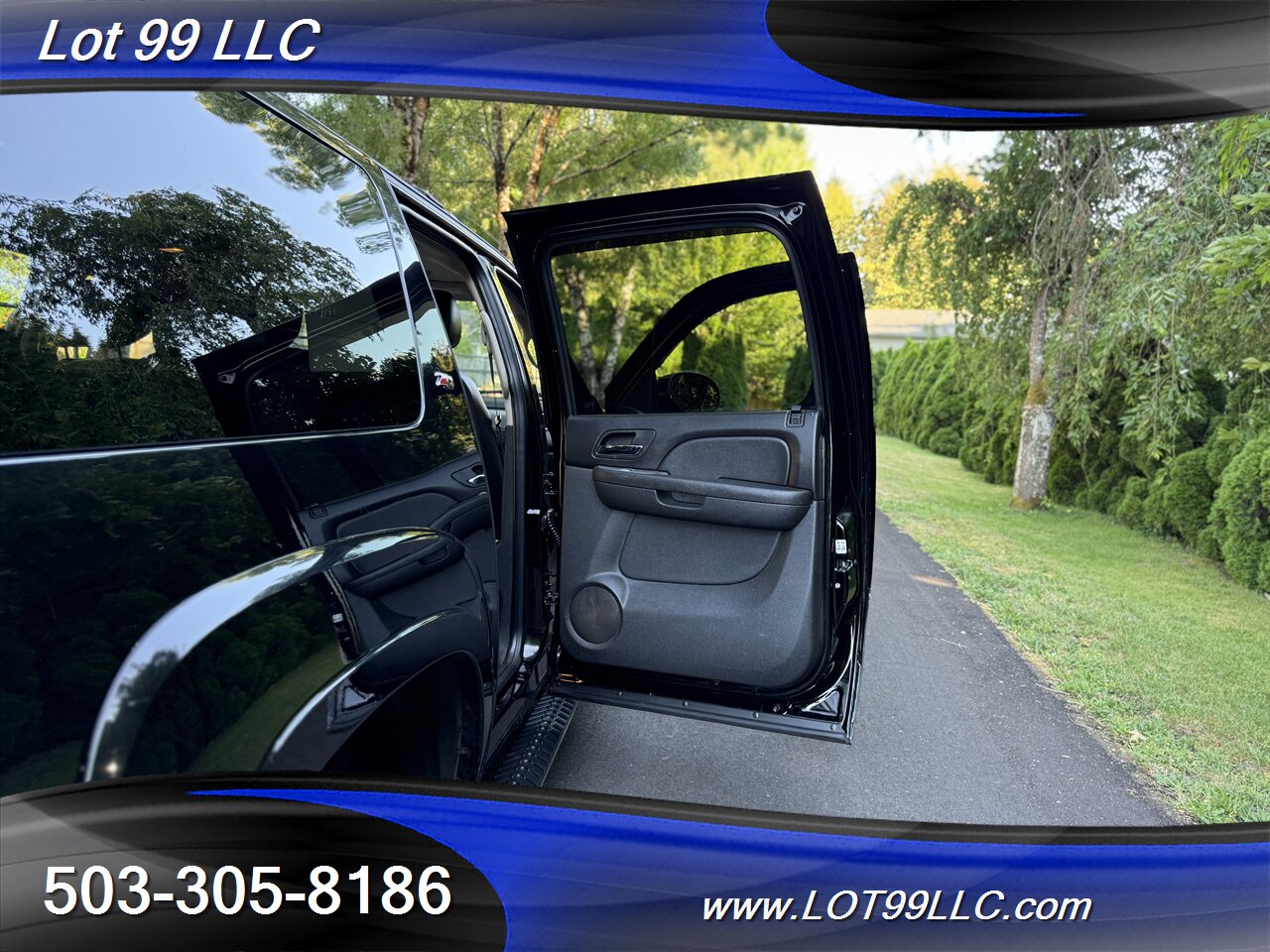 2011 Chevrolet Suburban LT Z71 4x4 3rd Row Htd Leather Roof Navi Cam - Photo 42 - Milwaukie, OR 97267