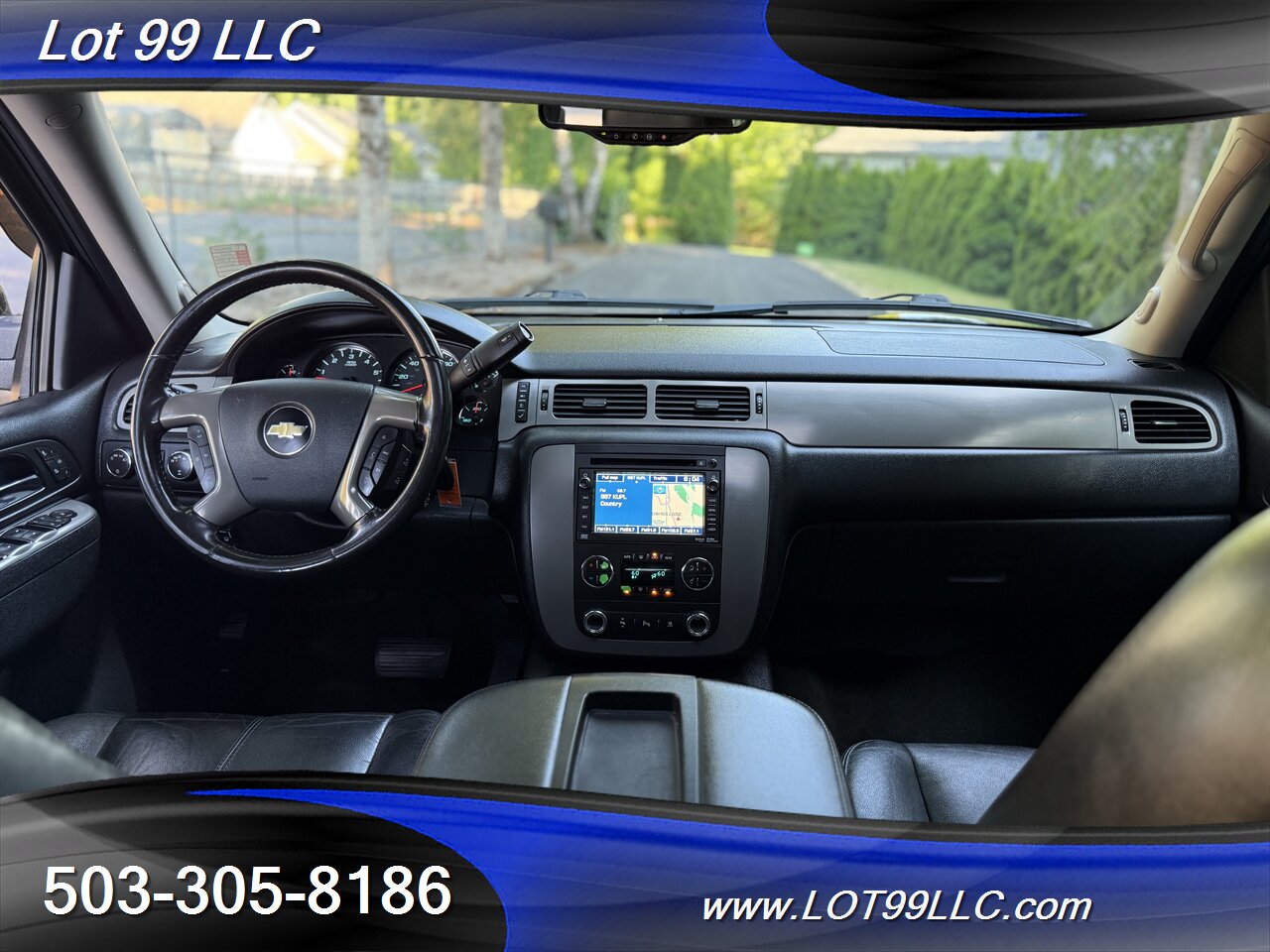 2011 Chevrolet Suburban LT Z71 4x4 3rd Row Htd Leather Roof Navi Cam - Photo 10 - Milwaukie, OR 97267