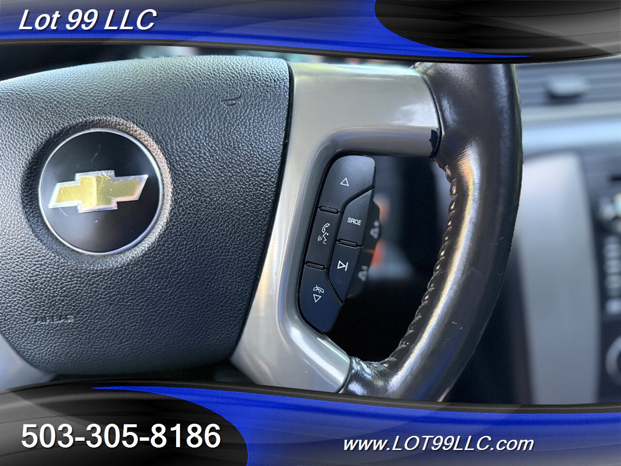 2011 Chevrolet Suburban LT Z71 4x4 3rd Row Htd Leather Roof Navi Cam - Photo 32 - Milwaukie, OR 97267