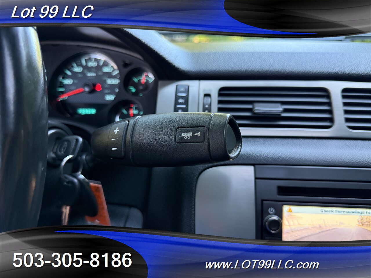 2011 Chevrolet Suburban LT Z71 4x4 3rd Row Htd Leather Roof Navi Cam - Photo 35 - Milwaukie, OR 97267