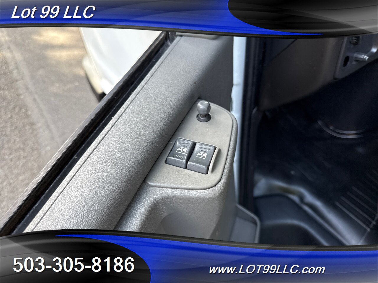 2006 Chevrolet Express LS 1500 AWD 66k 8 PASSENGER VAN - Photo 29 - Milwaukie, OR 97267