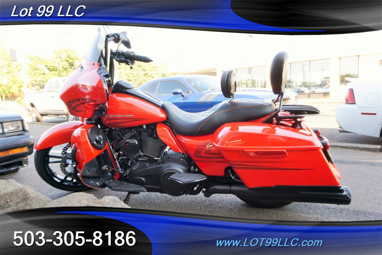 2017 Harley-Davidson Custom Street Glide107 Laguna Orange 21 Front Wheel   - Photo 5 - Milwaukie, OR 97267