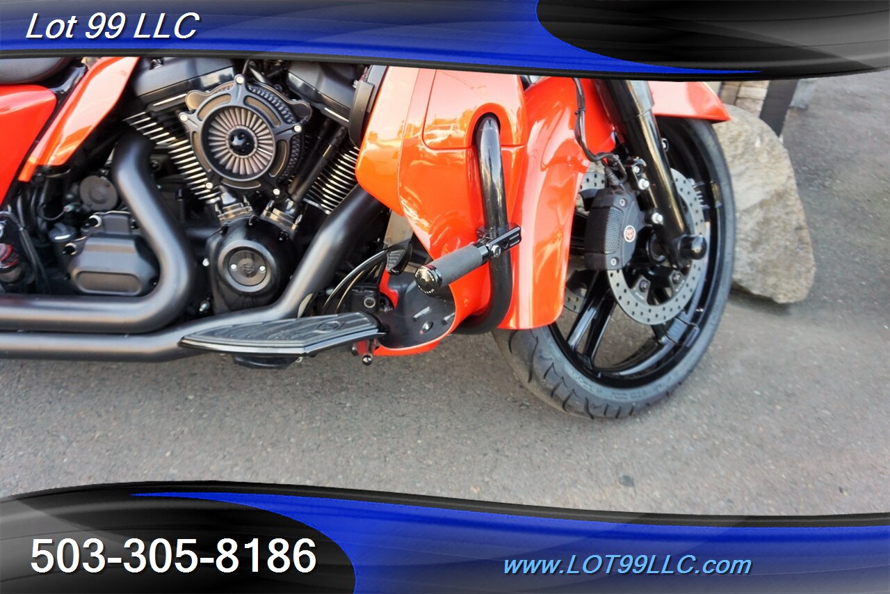 2017 Harley-Davidson Custom Street Glide107 Laguna Orange 21 Front Wheel   - Photo 19 - Milwaukie, OR 97267