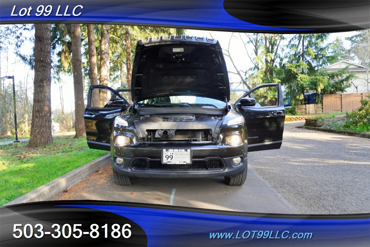 2016 Jeep Cherokee Latitude 4X4 Premium Wheels Newer Tires - Photo 28 - Milwaukie, OR 97267