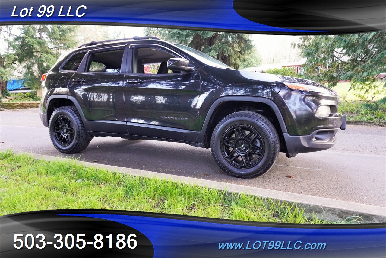 2016 Jeep Cherokee Latitude 4X4 Premium Wheels Newer Tires - Photo 7 - Milwaukie, OR 97267