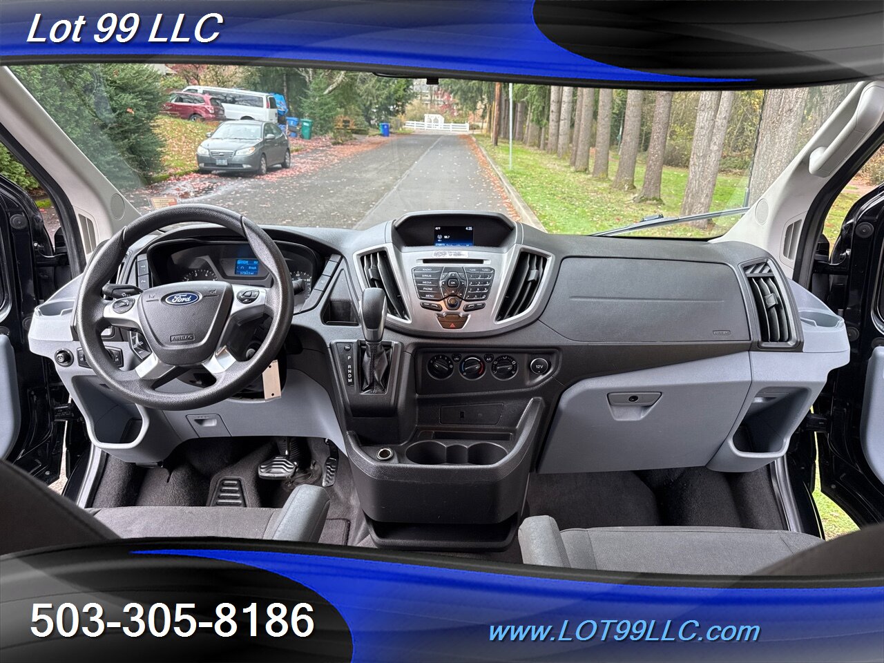 2019 Ford Transit 350 XLT MID Roof 1-Owner *15 Passenger Van **   - Photo 10 - Milwaukie, OR 97267