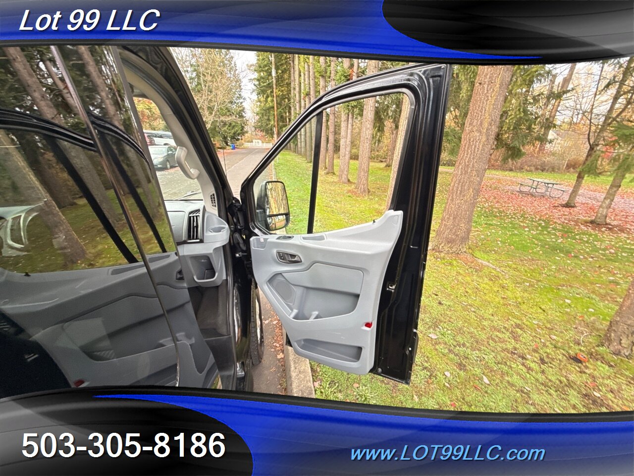 2019 Ford Transit 350 XLT MID Roof 1-Owner *15 Passenger Van **   - Photo 33 - Milwaukie, OR 97267