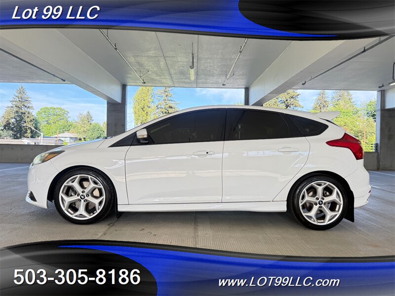 2013 Ford Focus 5 Door Hatch ST's photo