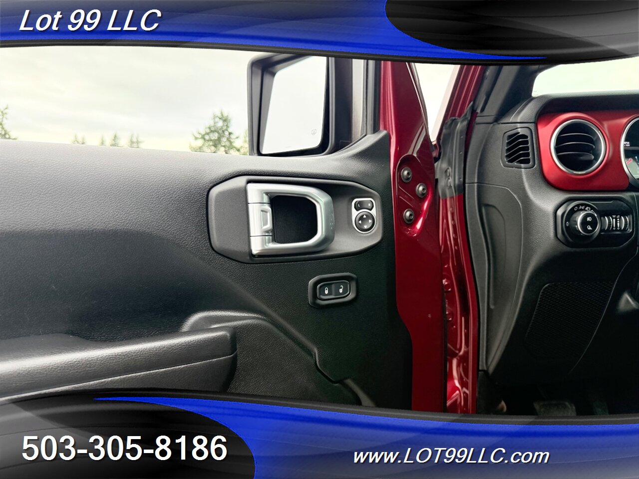 2021 Jeep Gladiator Rubicon 18 " Fuel Wheels 38 "Nitto Mud Grappler Tires, Warn Winch VR10s EVO Winch, Fox Shocks, - Photo 34 - Milwaukie, OR 97267