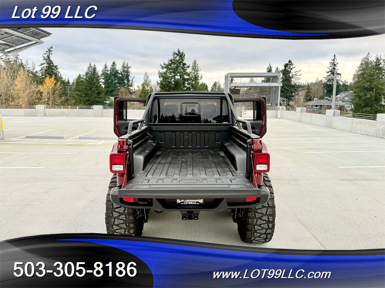 2021 Jeep Gladiator Rubicon 18 " Fuel Wheels 38 "Nitto Mud Grappler Tires, Warn Winch VR10s EVO Winch, Fox Shocks, - Photo 22 - Milwaukie, OR 97267