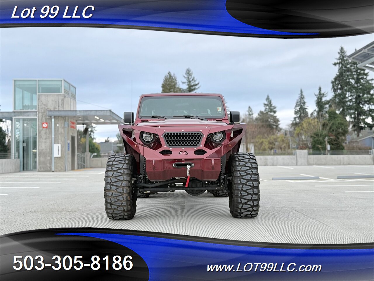 2021 Jeep Gladiator Rubicon 18 " Fuel Wheels 38 "Nitto Mud Grappler Tires, Warn Winch VR10s EVO Winch, Fox Shocks, - Photo 6 - Milwaukie, OR 97267