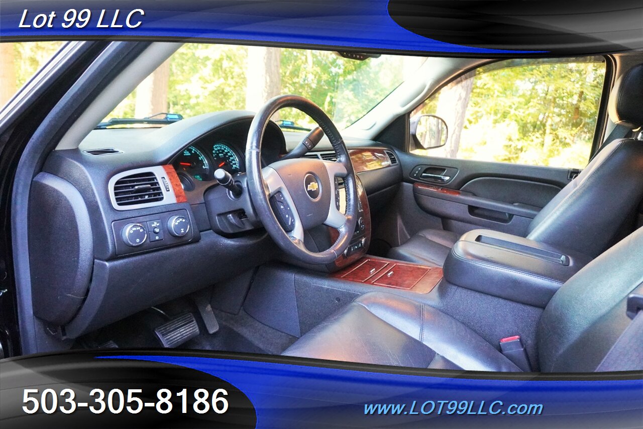 2012 Chevrolet Avalanche LTZ 4X4 V8 5.3L Auto Heated Leather Seats MOON GPS Chrome Wheels Newer Tires - Photo 12 - Milwaukie, OR 97267
