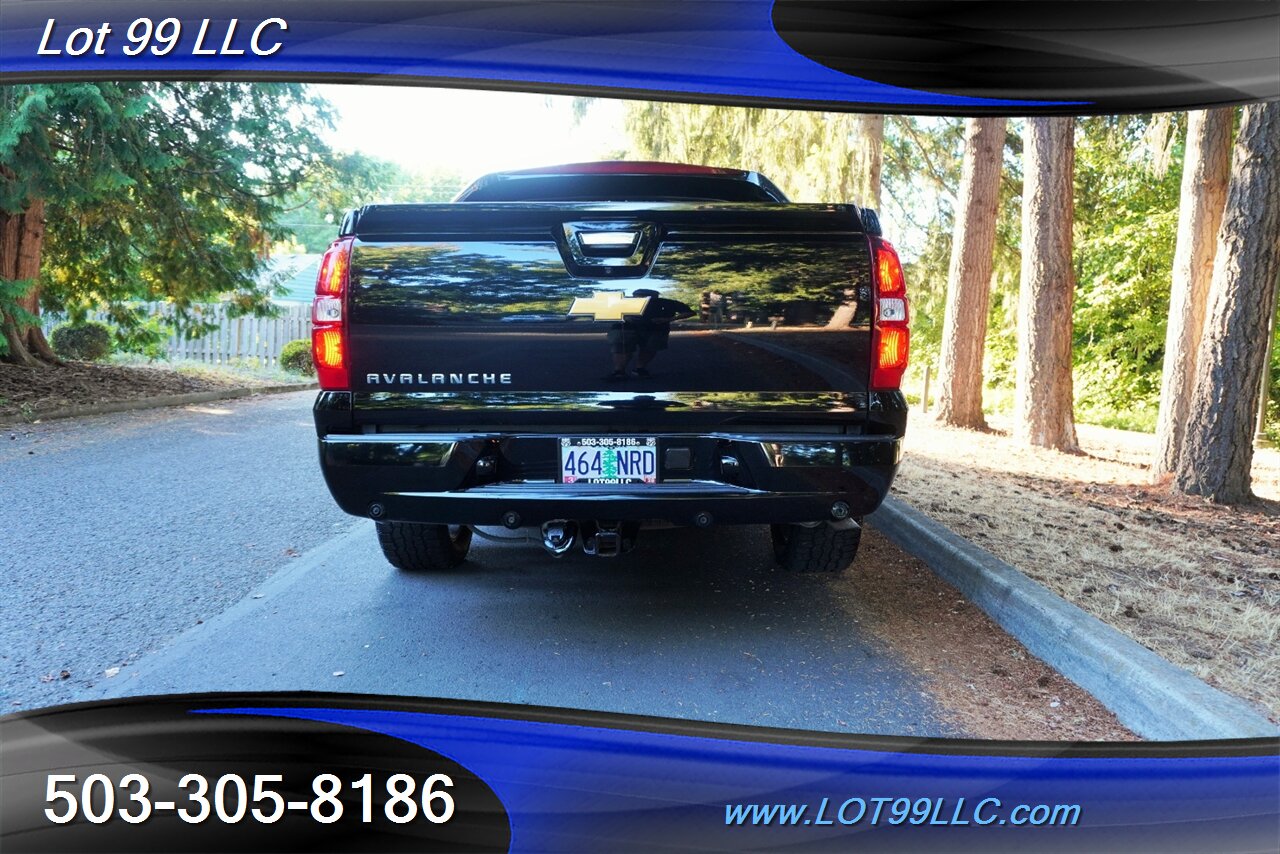 2012 Chevrolet Avalanche LTZ 4X4 V8 5.3L Auto Heated Leather Seats MOON GPS Chrome Wheels Newer Tires - Photo 10 - Milwaukie, OR 97267