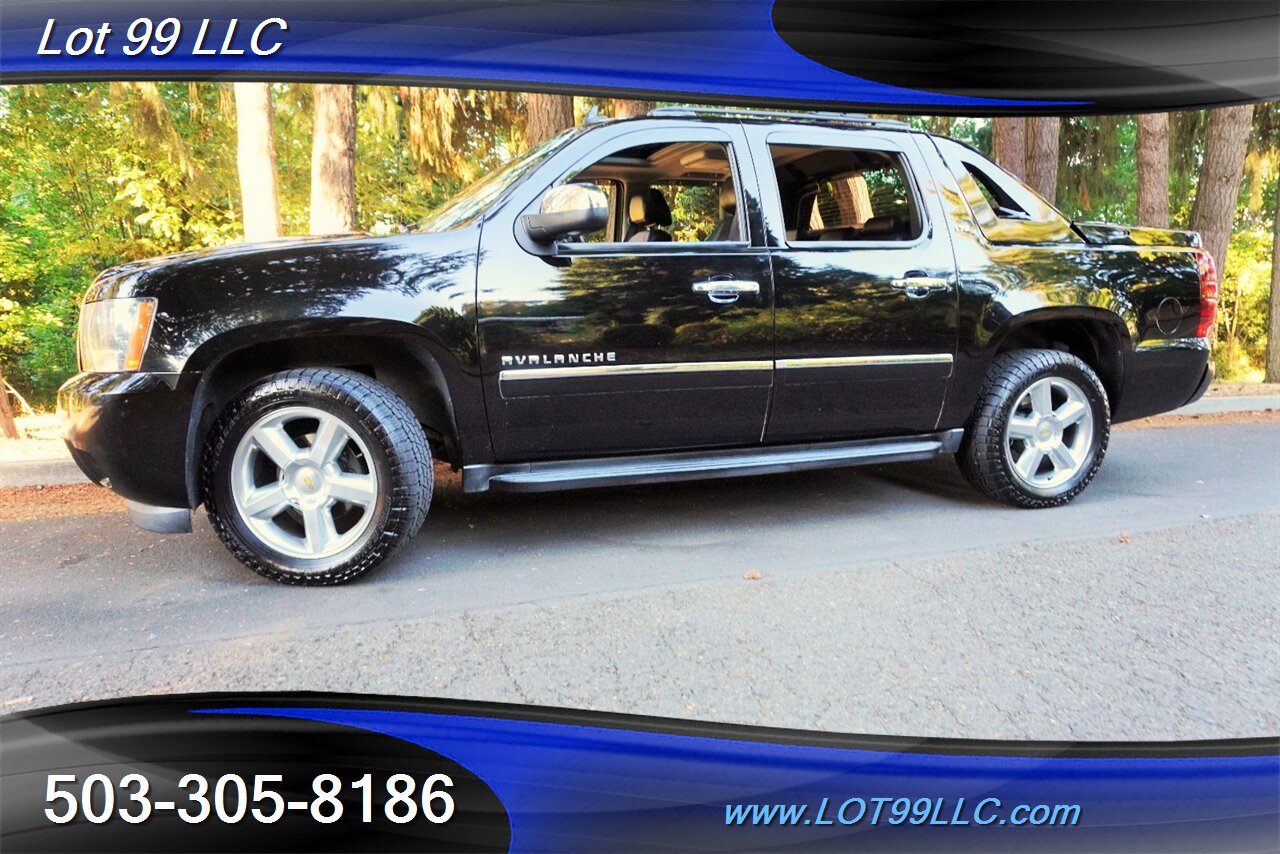 2012 Chevrolet Avalanche LTZ 4X4 V8 5.3L Auto Heated Leather Seats MOON GPS Chrome Wheels Newer Tires - Photo 5 - Milwaukie, OR 97267