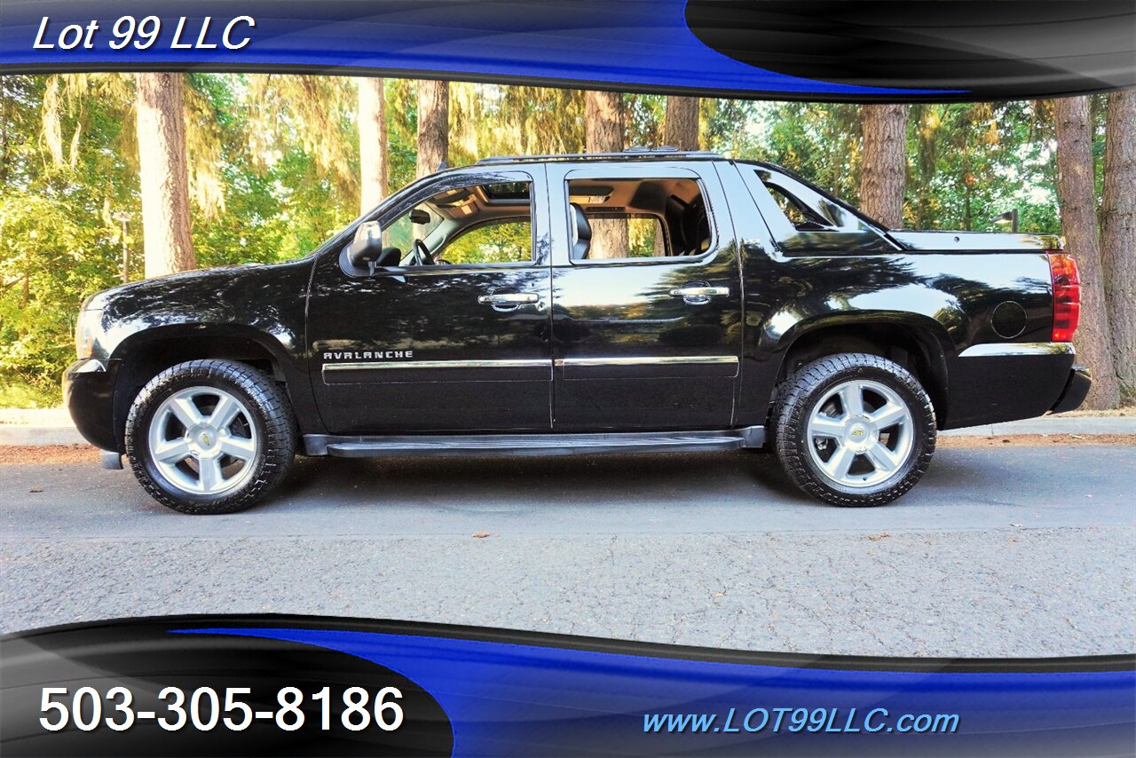2012 Chevrolet Avalanche LTZ 4X4 V8 5.3L Auto Heated Leather Seats MOON GPS Chrome Wheels Newer Tires - Photo 1 - Milwaukie, OR 97267
