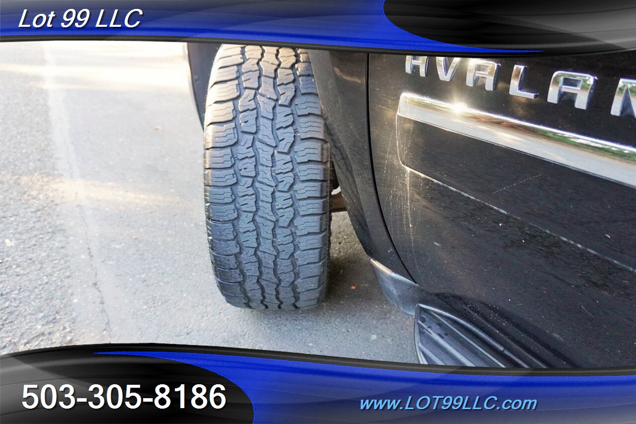 2012 Chevrolet Avalanche LTZ 4X4 V8 5.3L Auto Heated Leather Seats MOON GPS Chrome Wheels Newer Tires - Photo 4 - Milwaukie, OR 97267