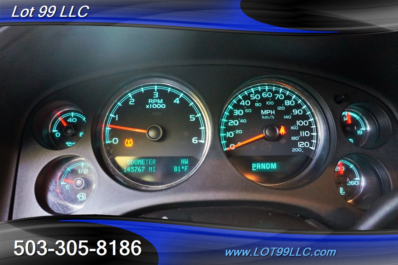 2012 Chevrolet Avalanche LTZ 4X4 V8 5.3L Auto Heated Leather Seats MOON GPS Chrome Wheels Newer Tires - Photo 23 - Milwaukie, OR 97267