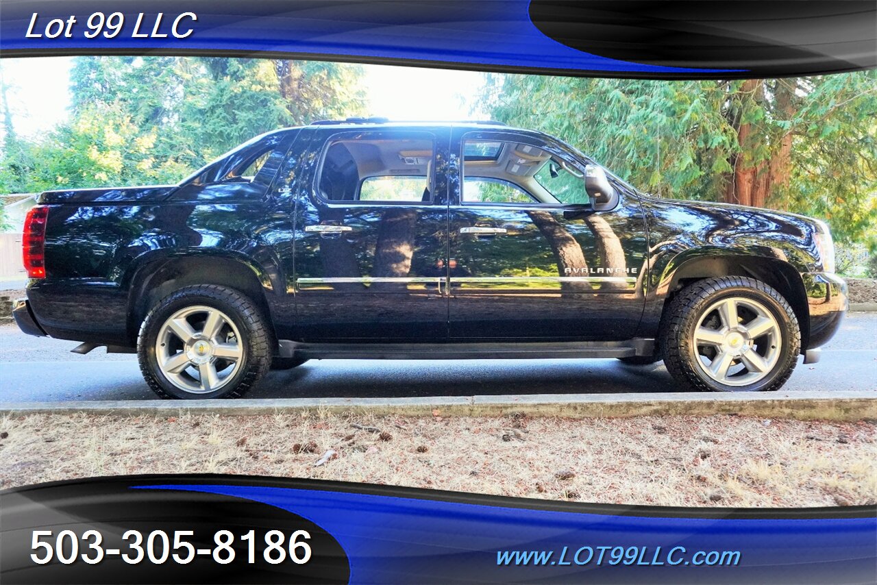 2012 Chevrolet Avalanche LTZ 4X4 V8 5.3L Auto Heated Leather Seats MOON GPS Chrome Wheels Newer Tires - Photo 8 - Milwaukie, OR 97267