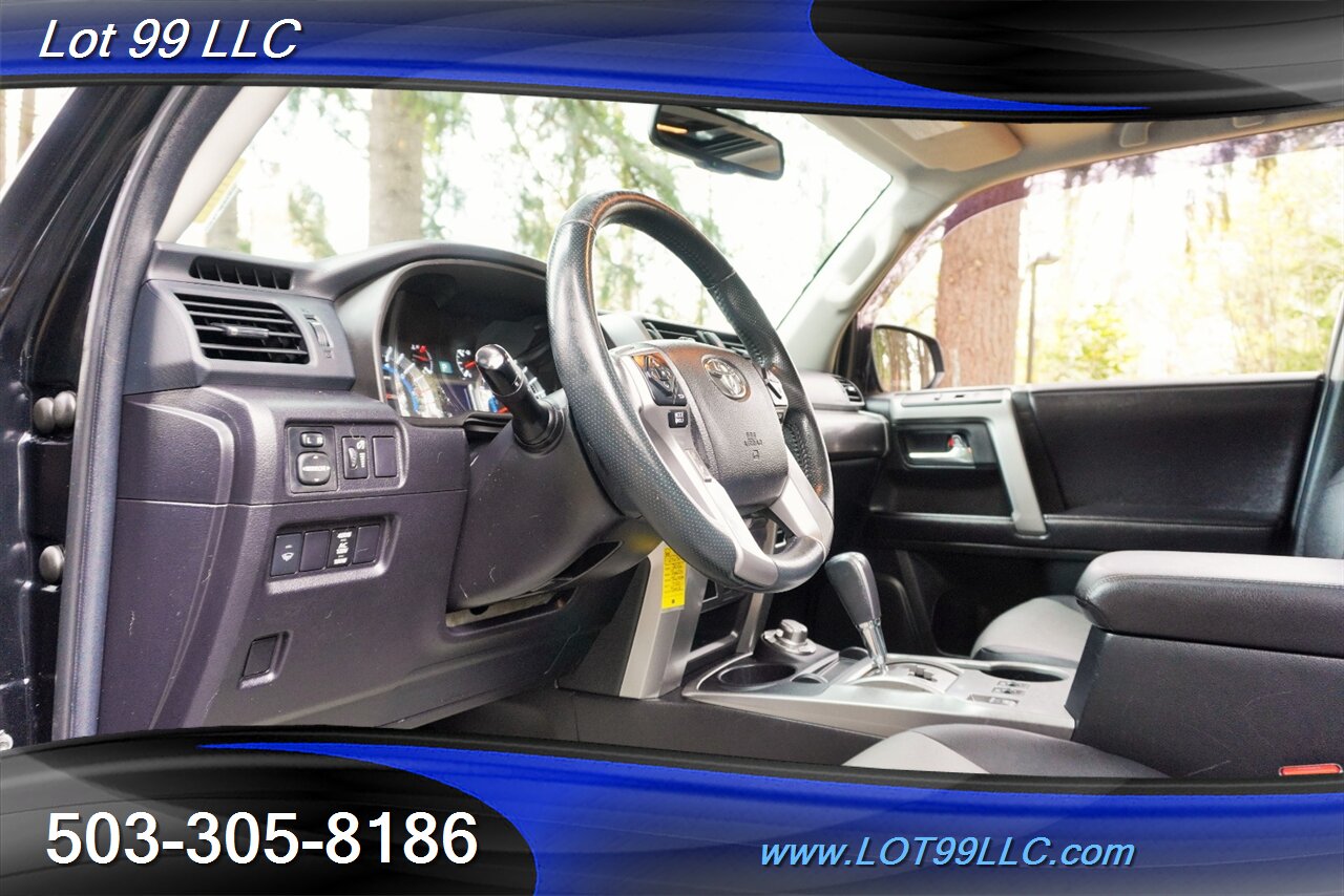 2016 Toyota 4Runner SR5 Premium 4x4 V6 Leather Moon GPS 3 ROW 2 OWNERS - Photo 12 - Milwaukie, OR 97267