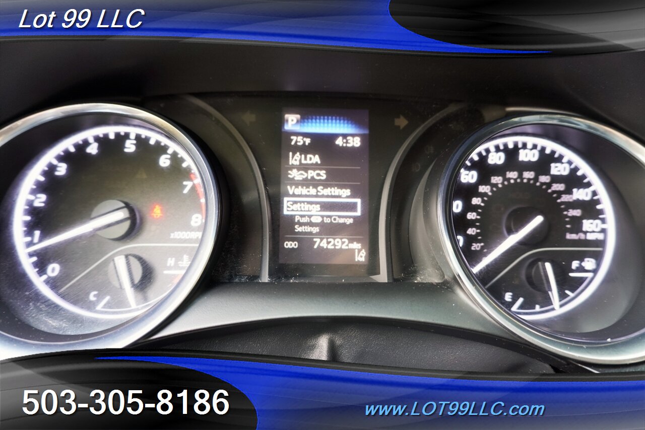 2020 Toyota Camry SE 2.5L Automatic Leather Trim Seats Black Wheels  NEW TIRES 39 MPG - Photo 27 - Milwaukie, OR 97267