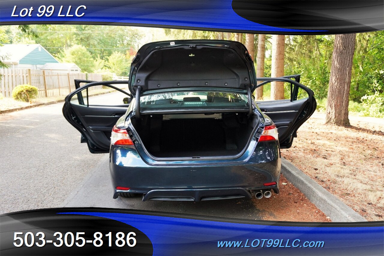 2020 Toyota Camry SE 2.5L Automatic Leather Trim Seats Black Wheels  NEW TIRES 39 MPG - Photo 32 - Milwaukie, OR 97267
