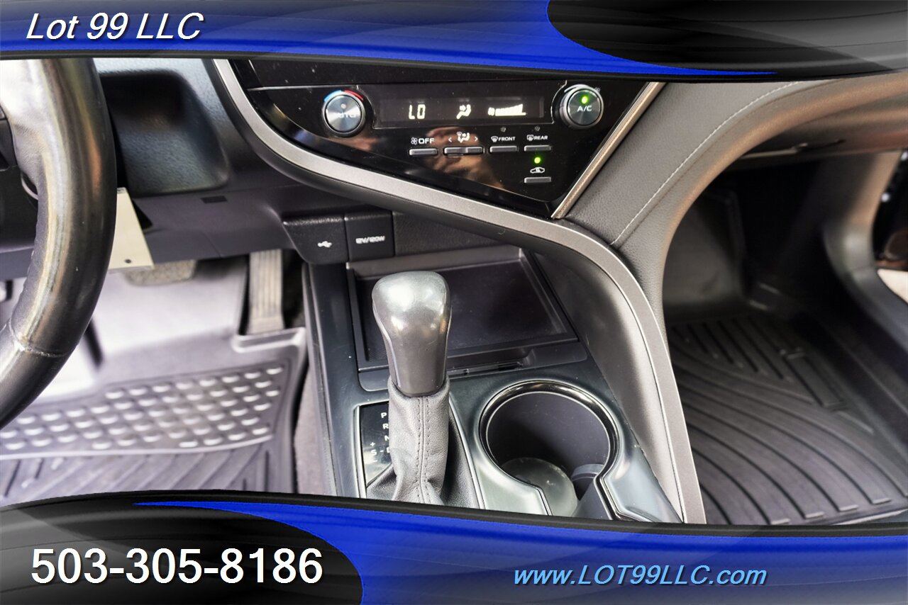 2020 Toyota Camry SE 2.5L Automatic Leather Trim Seats Black Wheels  NEW TIRES 39 MPG - Photo 25 - Milwaukie, OR 97267