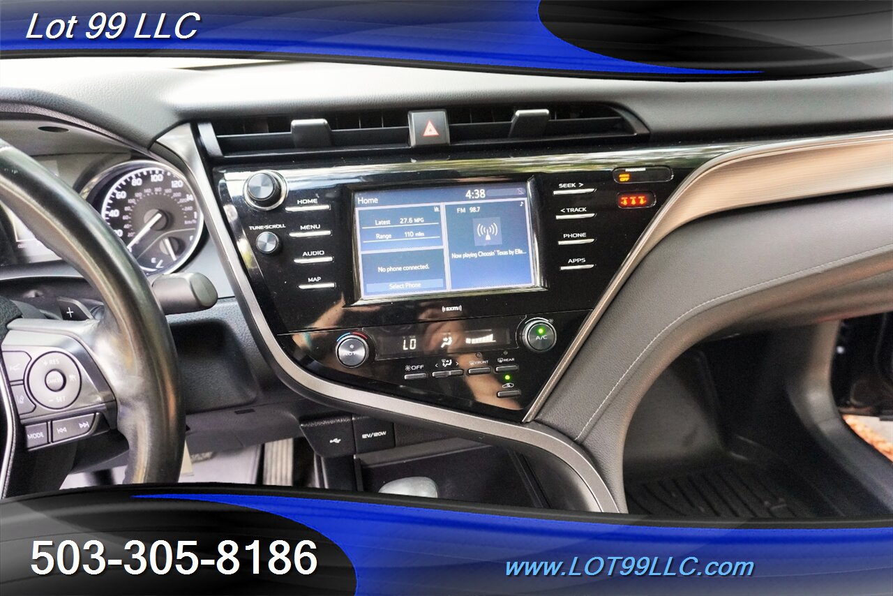 2020 Toyota Camry SE 2.5L Automatic Leather Trim Seats Black Wheels  NEW TIRES 39 MPG - Photo 21 - Milwaukie, OR 97267