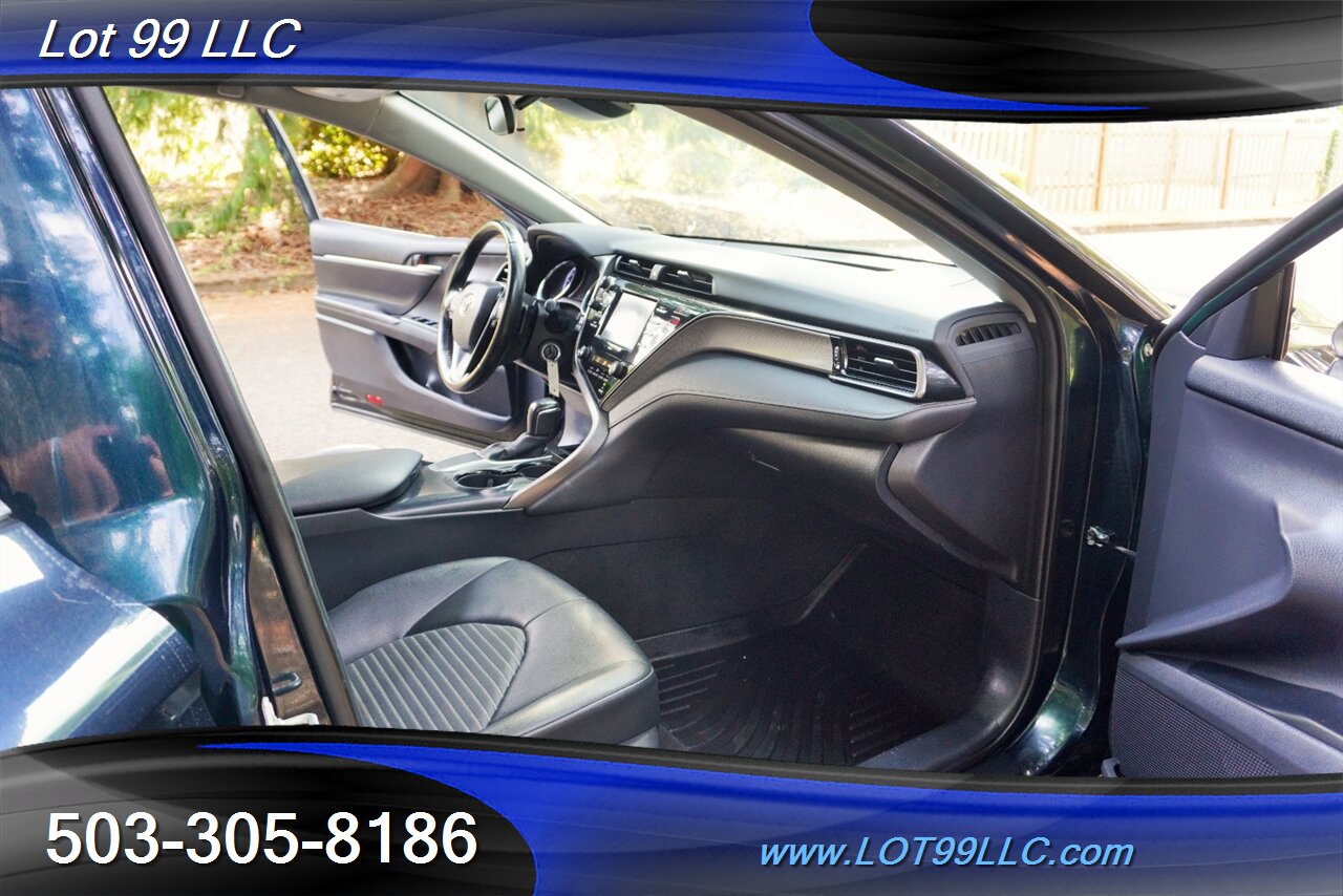 2020 Toyota Camry SE 2.5L Automatic Leather Trim Seats Black Wheels  NEW TIRES 39 MPG - Photo 17 - Milwaukie, OR 97267