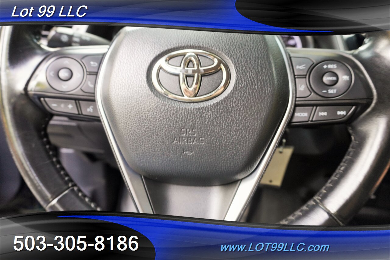 2020 Toyota Camry SE 2.5L Automatic Leather Trim Seats Black Wheels  NEW TIRES 39 MPG - Photo 23 - Milwaukie, OR 97267