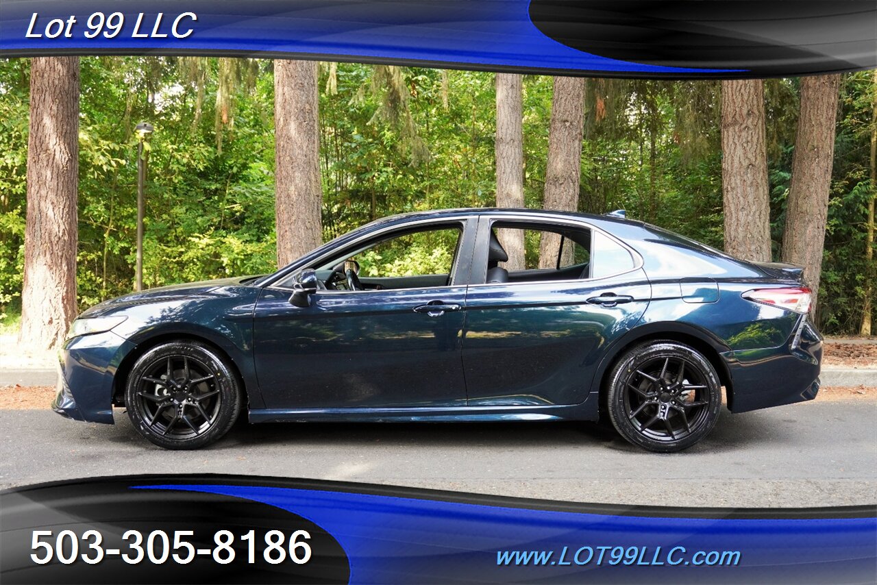 2020 Toyota Camry SE 2.5L Automatic Leather Trim Seats Black Wheels  NEW TIRES 39 MPG - Photo 1 - Milwaukie, OR 97267