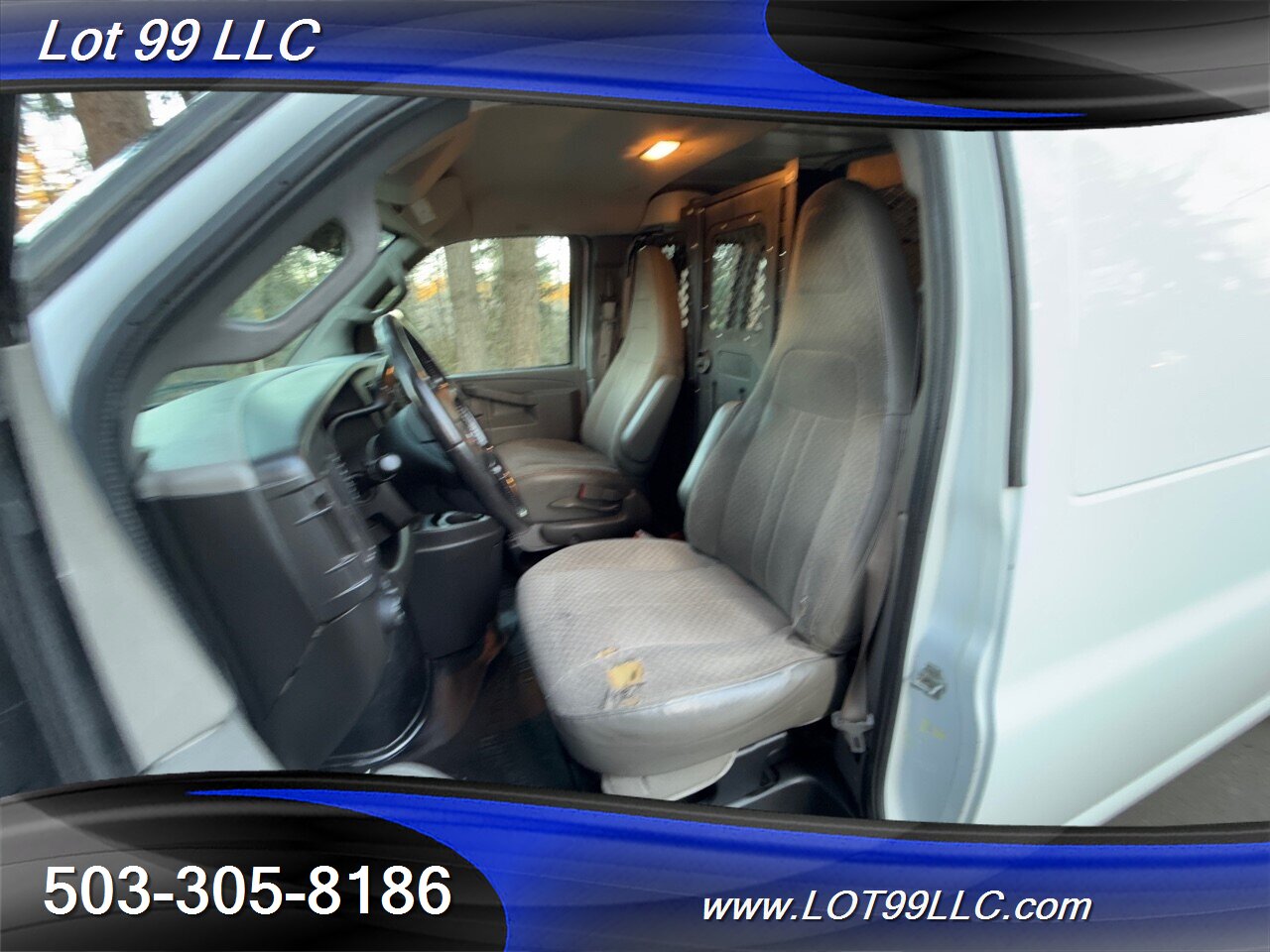 2020 GMC Savana 2500 Extended CARGO VAN 1-Owner  Divider Wall   - Photo 12 - Milwaukie, OR 97267