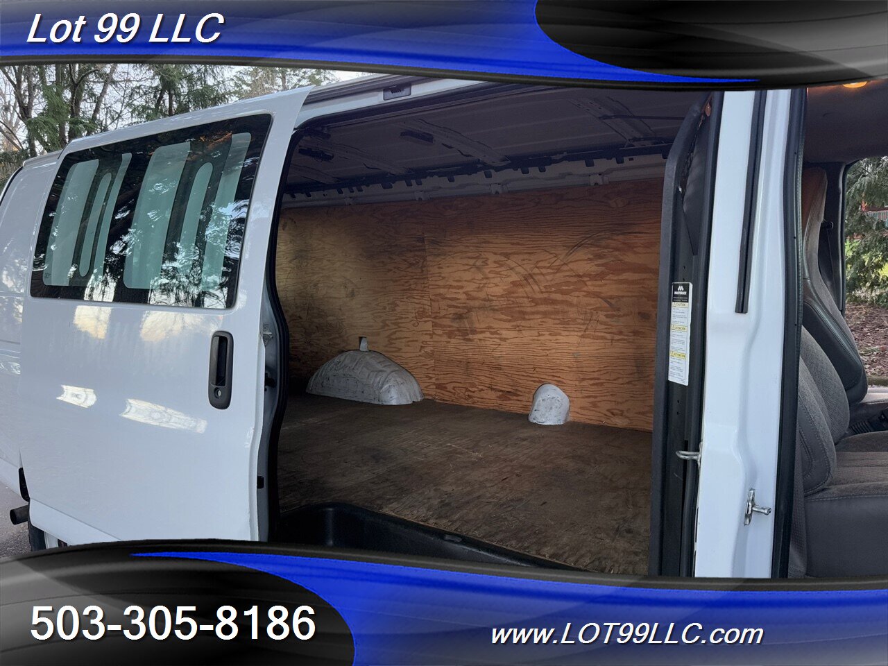 2020 GMC Savana 2500 Extended CARGO VAN 1-Owner  Divider Wall   - Photo 17 - Milwaukie, OR 97267