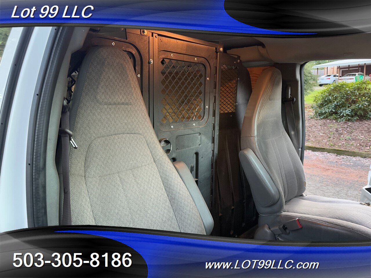 2020 GMC Savana 2500 Extended CARGO VAN 1-Owner  Divider Wall   - Photo 29 - Milwaukie, OR 97267