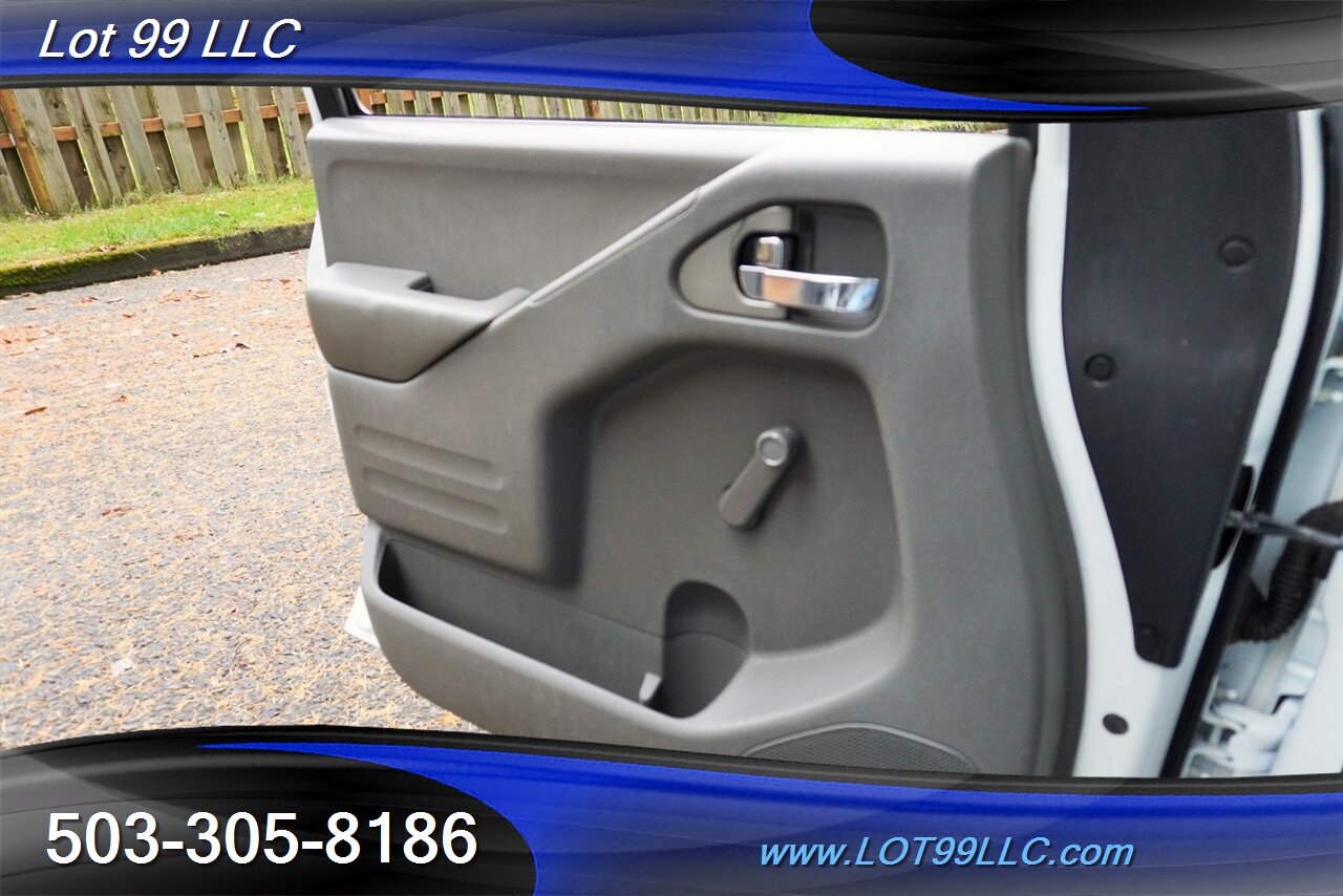 2015 Nissan Frontier S kING CAB 2.5L Automatic Short Bed - Photo 19 - Milwaukie, OR 97267