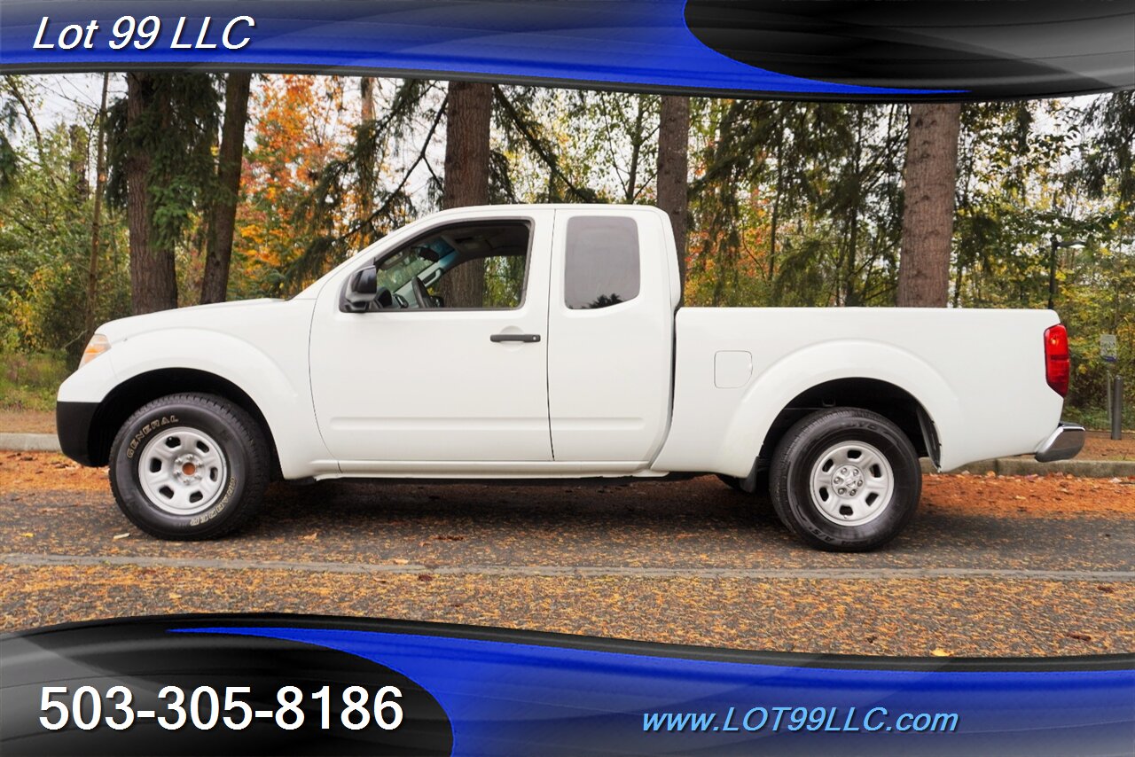 2015 Nissan Frontier S kING CAB 2.5L Automatic Short Bed - Photo 1 - Milwaukie, OR 97267