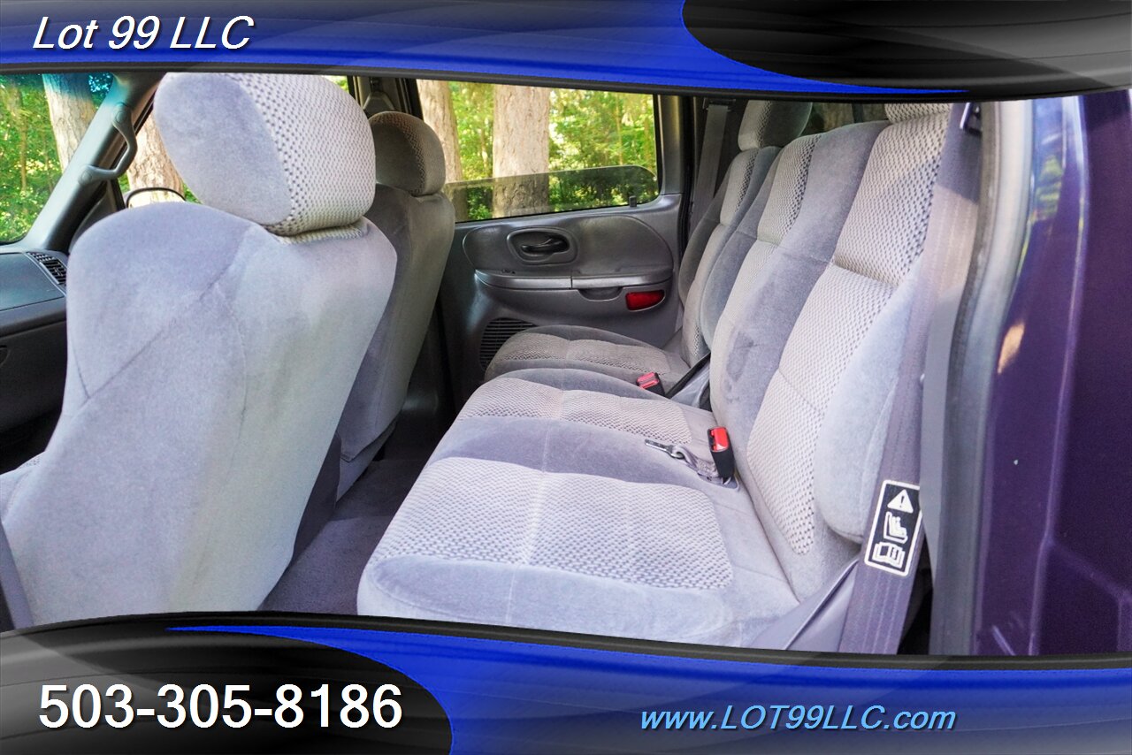 2001 Ford F-150 XLT 4x4 V8 5.4L Auto 131K MILES LIFTED Premium Wheels NEW TIRES NO RUST - Photo 14 - Milwaukie, OR 97267