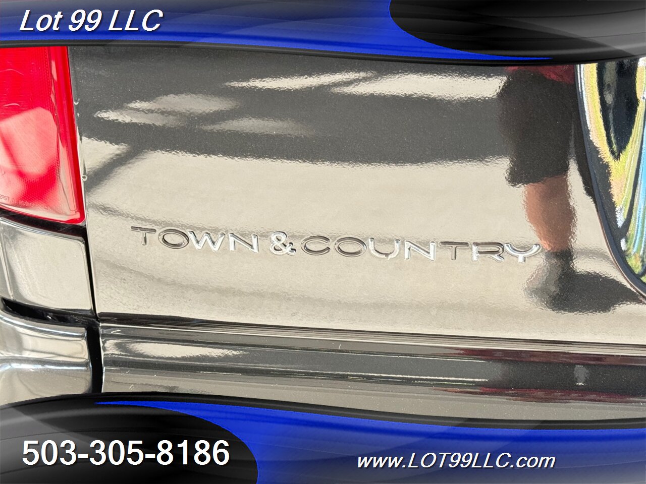 2006 Chrysler Town & Country Touring WHEELCHAIR VAN 30 " Power Side Ramp  Kneeling Dual Power Sliding Doors - Photo 55 - Milwaukie, OR 97267