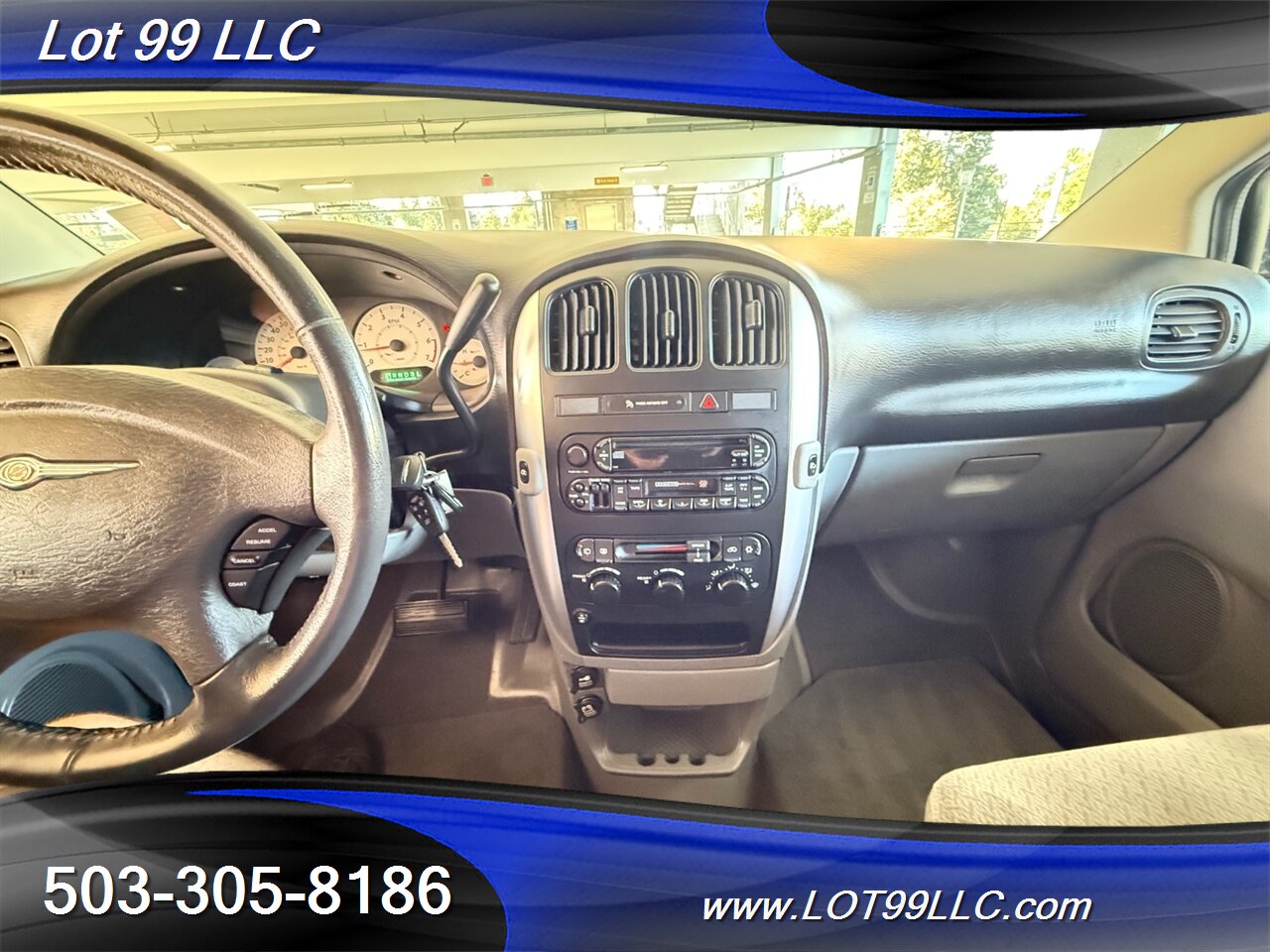 2006 Chrysler Town & Country Touring WHEELCHAIR VAN 30 " Power Side Ramp  Kneeling Dual Power Sliding Doors - Photo 41 - Milwaukie, OR 97267