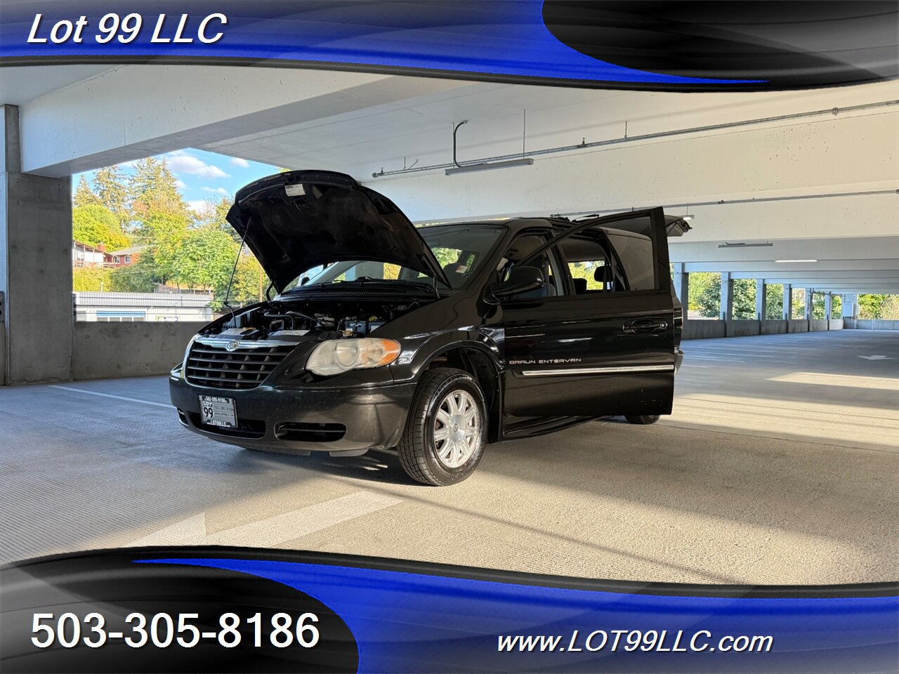 2006 Chrysler Town & Country Touring WHEELCHAIR VAN 30 " Power Side Ramp  Kneeling Dual Power Sliding Doors - Photo 30 - Milwaukie, OR 97267