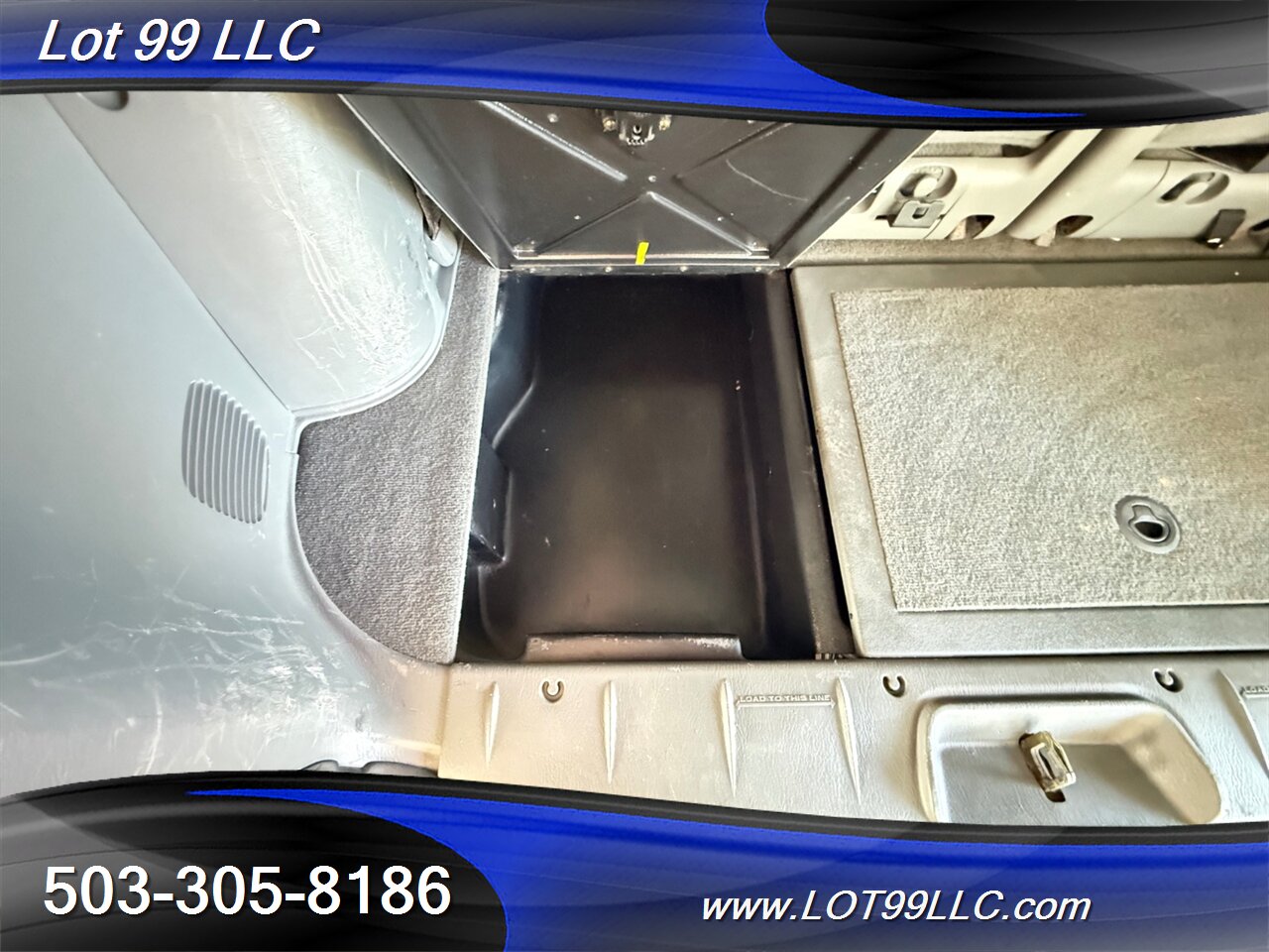 2006 Chrysler Town & Country Touring WHEELCHAIR VAN 30 " Power Side Ramp  Kneeling Dual Power Sliding Doors - Photo 28 - Milwaukie, OR 97267
